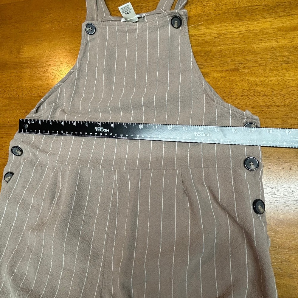 Urban Romantics Womens Taupe Pinstripe Linen Blend Shortall Romper Size L - Picture 8 of 11